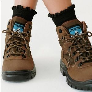 Postigo Trekking Hiking Boot in Green